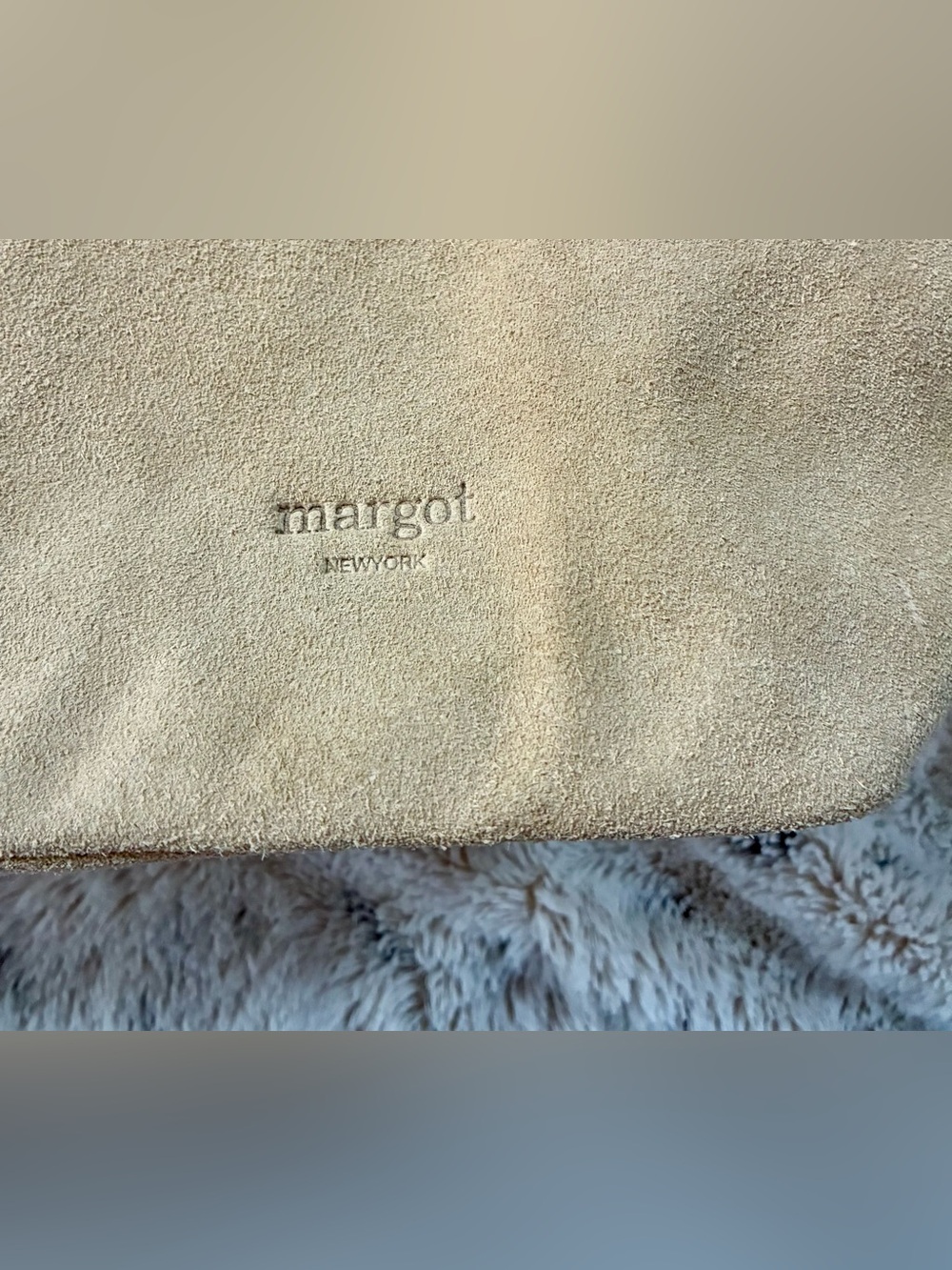 Margot Gabi Maxi Hobo - Cream/Beige Suede - NWT - Picture 4 of 10